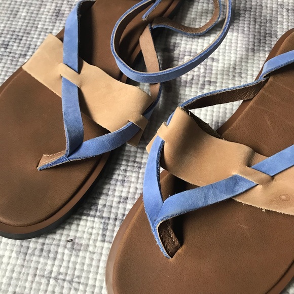 Sanuk Strappy Leather Sandals - Picture 6 of 8